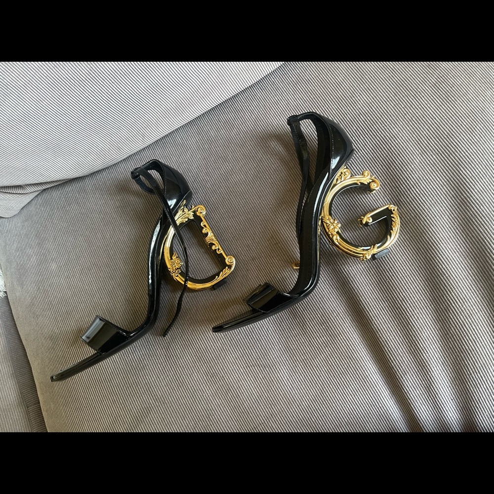 Authentic Dolce & Gabbana heels worn once No box only dust bag